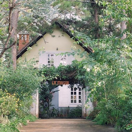 La Maison Homestay Mang Den Κον Τουμ Εξωτερικό φωτογραφία